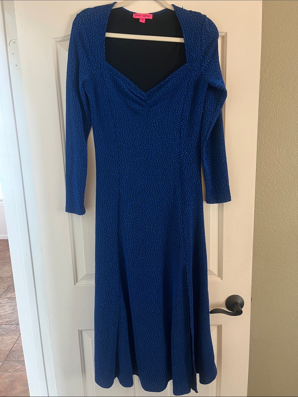 Betsey Johnson Royal Blue and Black Long Sleeve V-Neck Midi Dress